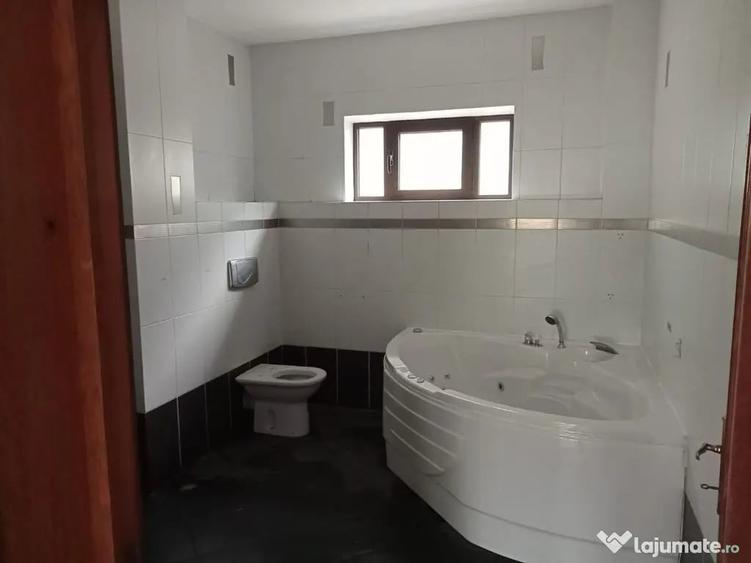 Casă cu 4 camere cu Teren 500 Mp în Bd. Coșbuc