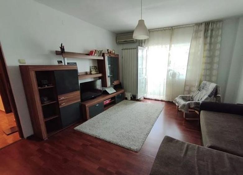 Apartament 2 Camere,Nerva Traian,bl.1990,et.4/8,DECOMANDAT,centrala,mobilat - 1