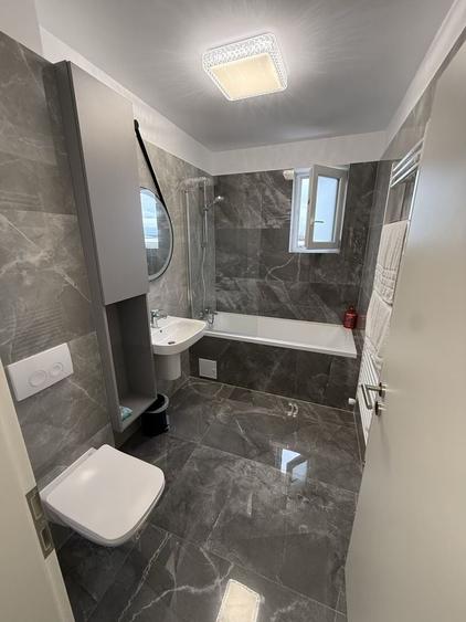 Apartament cu 3 camere decomandat în Sânpetru
