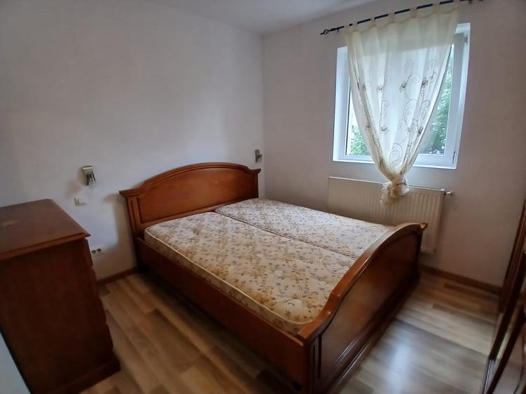 Apartament cu 3 camere decomandat, mobilat în Păcurari