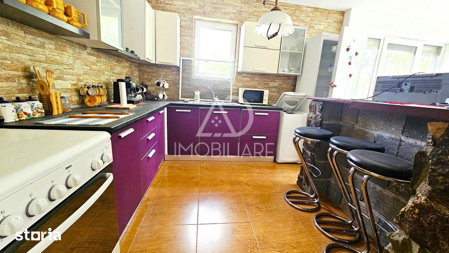 Casă cu 4 camere cu Teren 4062 Mp în Runcu