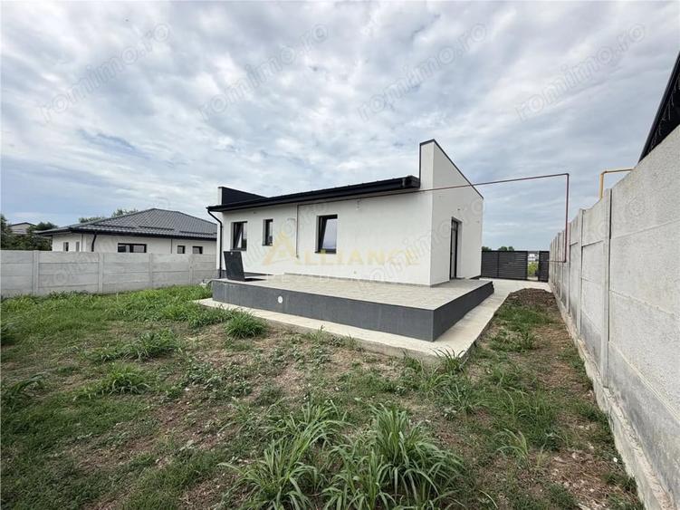 Casa individuala parter 4 camere 2 bai + dressing - 7