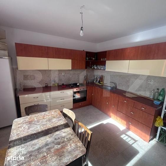 Casă cu 6 camere cu Teren 1000 Mp în Orțișoara