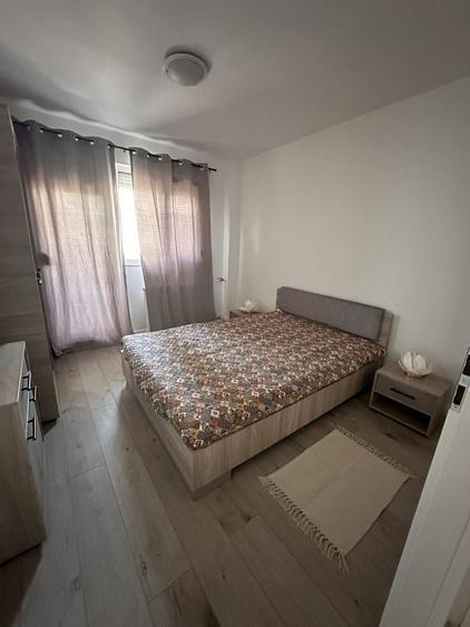Apartament cu 3 camere decomandat în Iosia