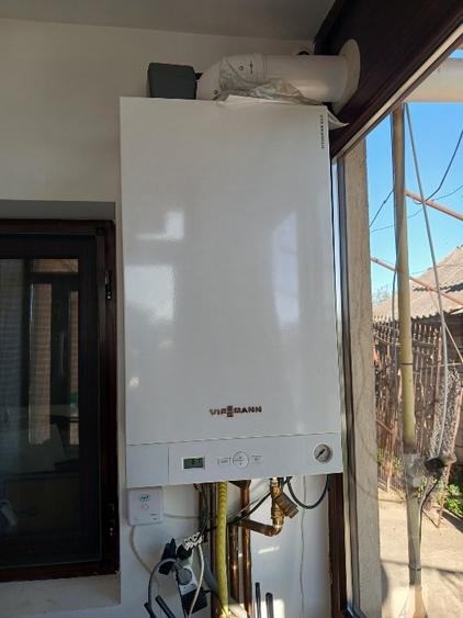 Casă individuală cu 4 camere cu Teren 2770 Mp în Văcărești