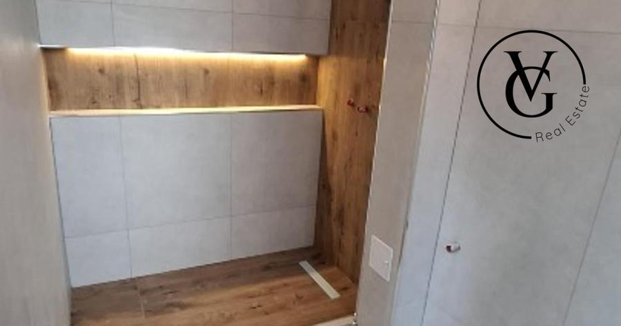 Apartament cu 3 camere decomandat în Kamsas