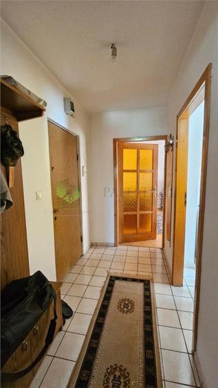 Apartament cu 3 camere decomandat în Centrul Civic
