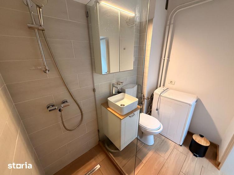 Apartament cu 2 camere decomandat în Titan