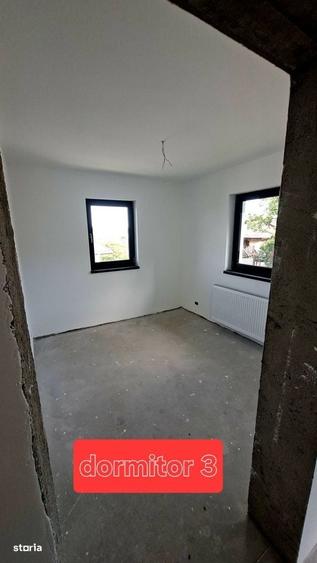 Casă cu 4 camere în Central