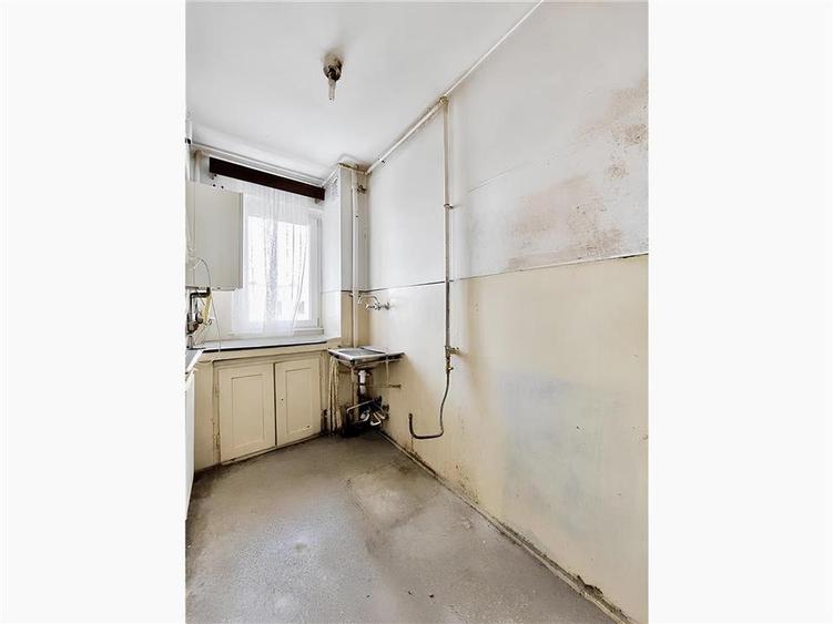 Apartament cu 2 camere in zona Florilor de renovat - 7