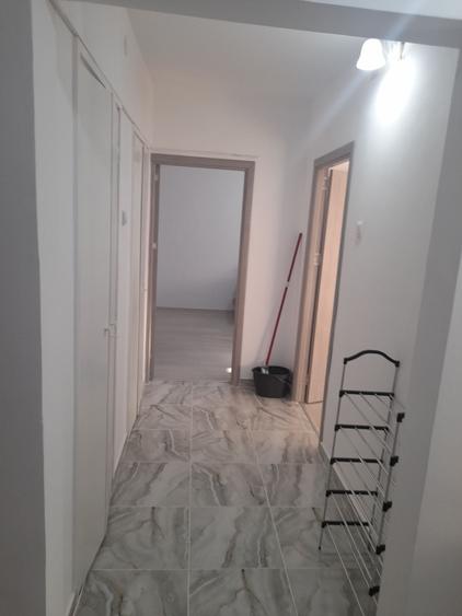 Proprietar inchiriez 2 cam 55 m - 5