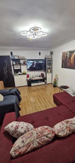Apartament 3 camere etaj 1 Ostroveni - 3