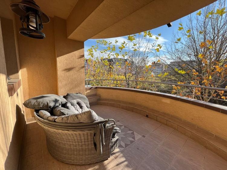 Apartament cu 3 camere în Herăstrău