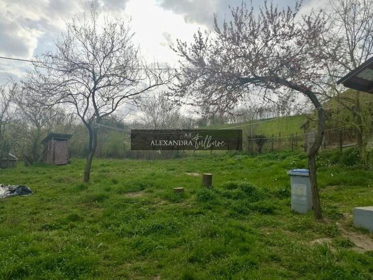 Casă individuală cu 4 camere cu Canalizare în Sânmihaiu Almașului