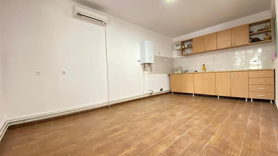 Casă individuală cu 4 camere cu Teren 885 Mp în Gruiu