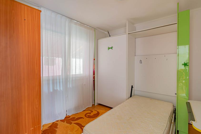 Apartament cu 3 camere decomandat în Corbeanca