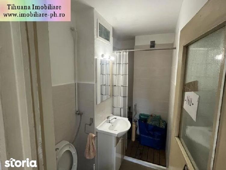 Apartament cu 4 camere decomandat în Republicii