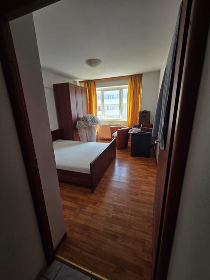 Cautam coleg/a de apartament zona Sala Sporturilor - 2