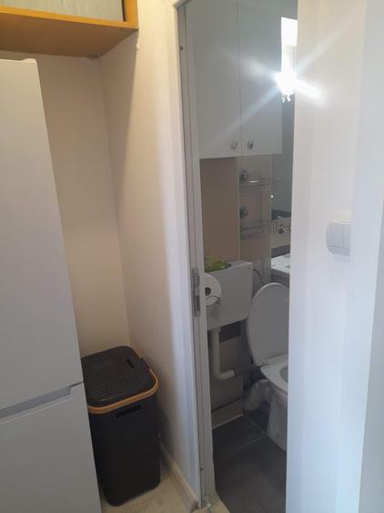 Apartament cu 2 camere semidecomandat în Podu Roș