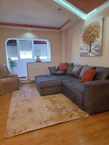 Apartament cu 2 camere semidecomandat în Berceni