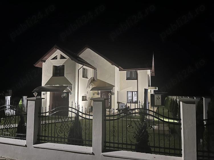 Casă cu Teren 600 Mp în Central