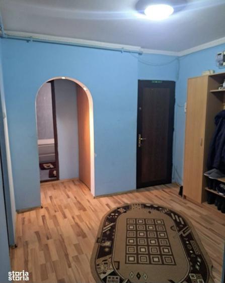 Apartament cu 4 camere în Rahova