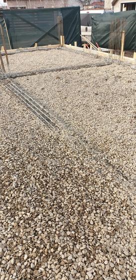 Casă cu Teren 389 Mp în Dascălu