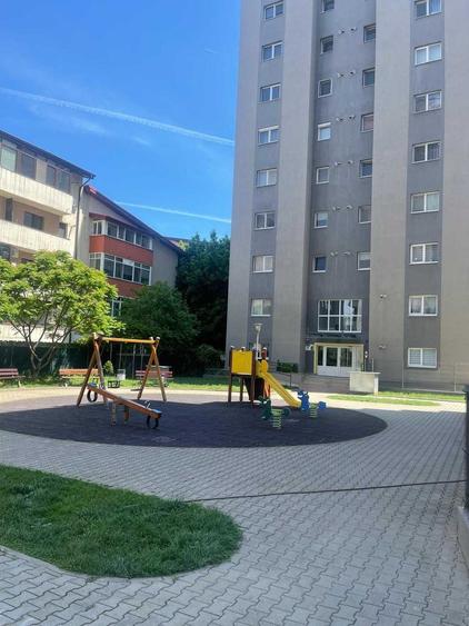 Apartament cu 2 camere semidecomandat în Titan