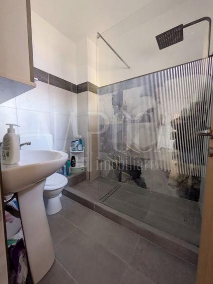 Apartament cu 4 camere decomandat în Sânmartin