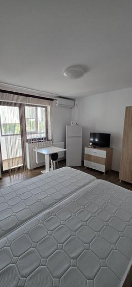 Apartament cu 2 camere semidecomandat în Manolache