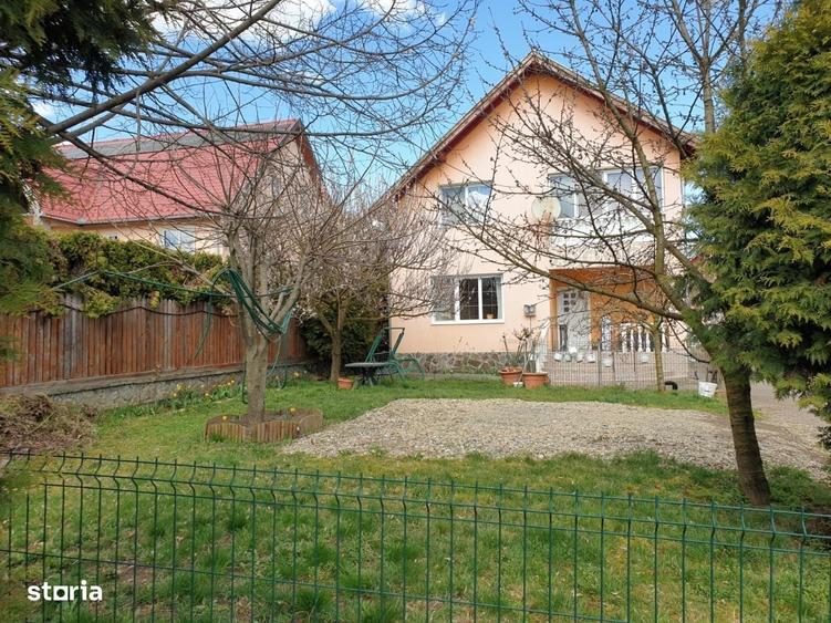 Casă cu 4 camere în Sâncraiu de Mureș