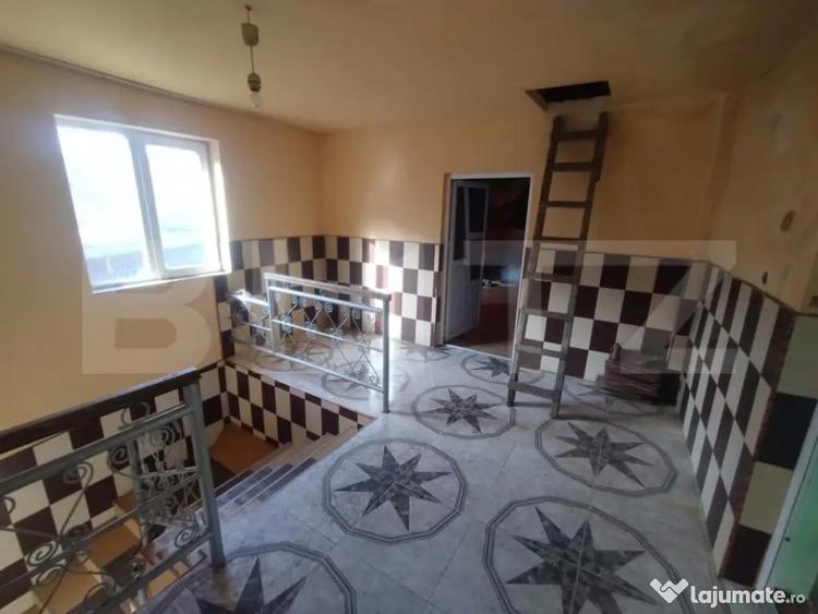 Casă cu 5 camere cu Teren 1000 Mp în Central