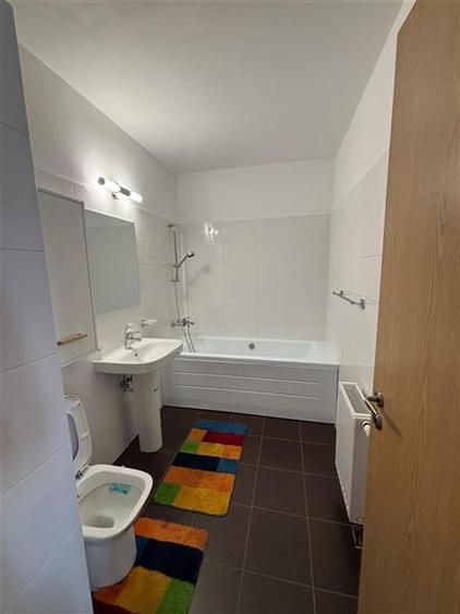 Apartament cu 2 camere decomandat în Aradului