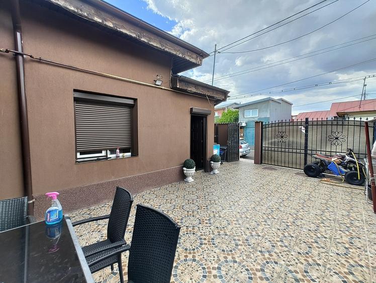 Casă individuală cu 3 camere cu Canalizare în Rahova