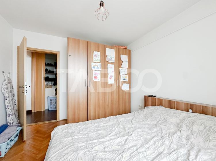 Apartament cu 3 camere semidecomandat, mobilat în Grigorescu