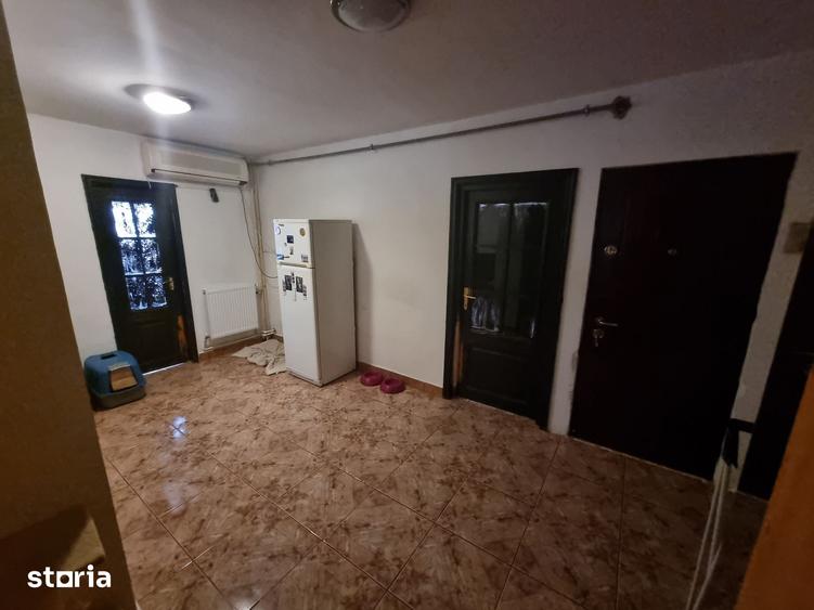 Apartament cu 2 camere decomandat în Far