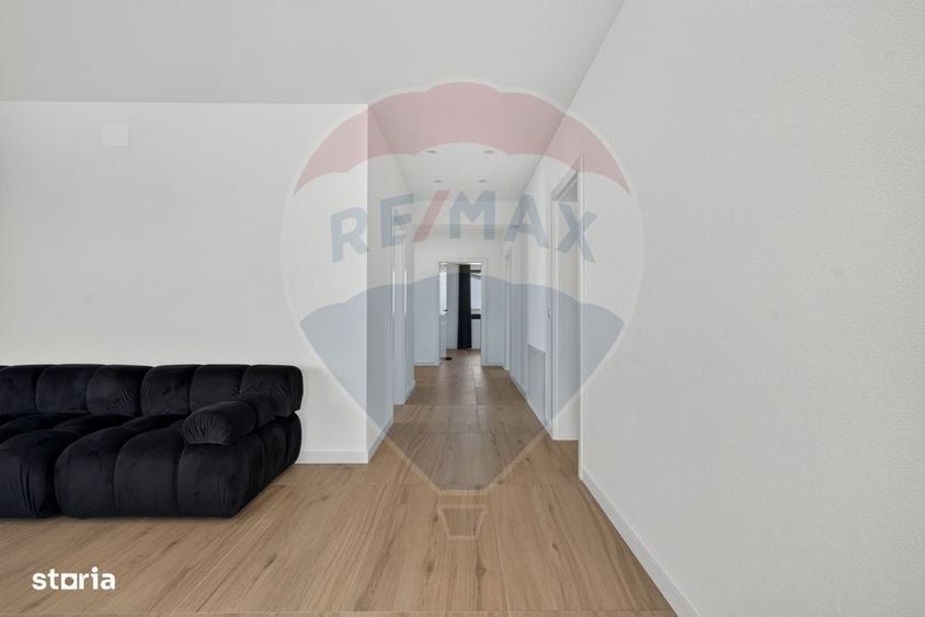 Casă cu 4 camere în Fântânele