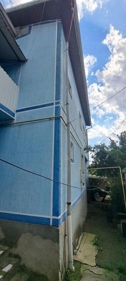 Casă cu 8 camere cu Teren 252 Mp în Mihai Bravu