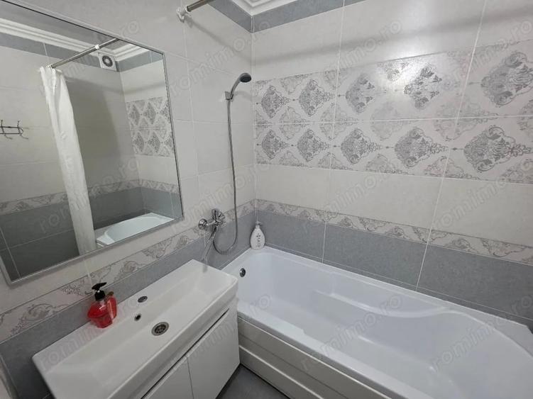 Garsonieră decomandată în Păcii