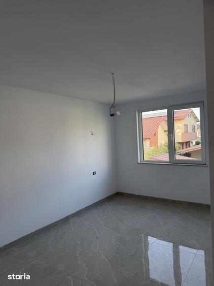 Spațiu comercial, de 200 mp, în Central