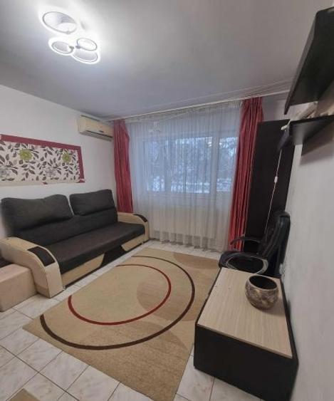 Apartament cu 2 camere semidecomandat în Tomis Nord