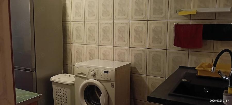 Apartament cu 3 camere decomandat în Faleza Nord