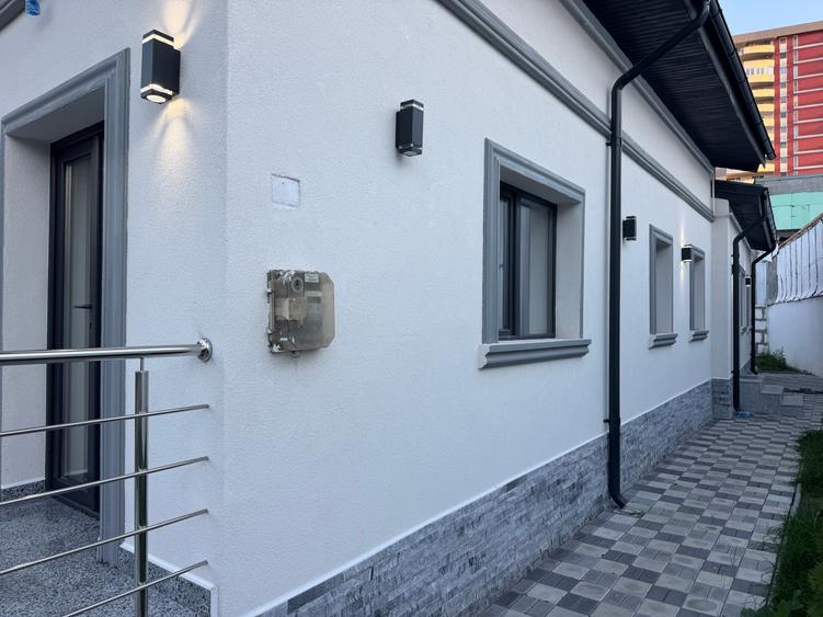 Casă individuală cu 3 camere cu Canalizare în Bucureștii Noi