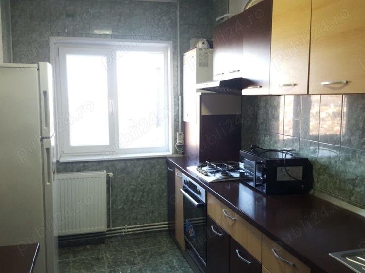 Apartament cu 2 camere decomandat în B-dul București