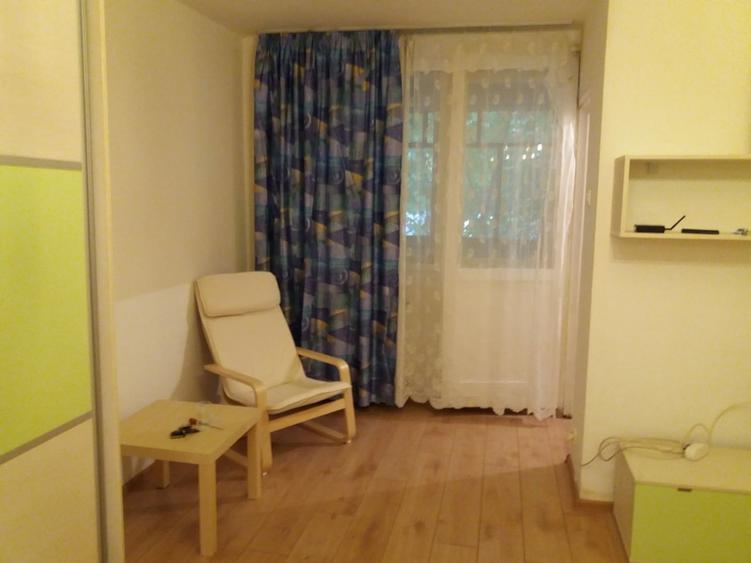 Garsonieră semidecomandată în Titan