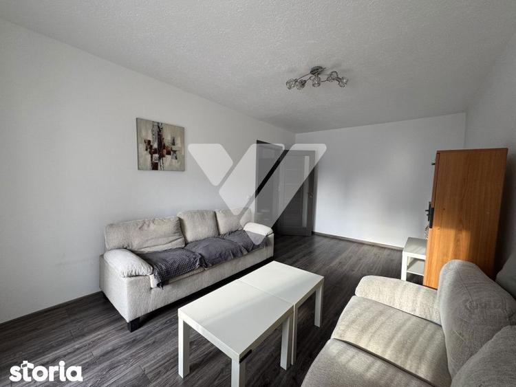 Apartament cu 3 camere decomandat în Valea Aurie