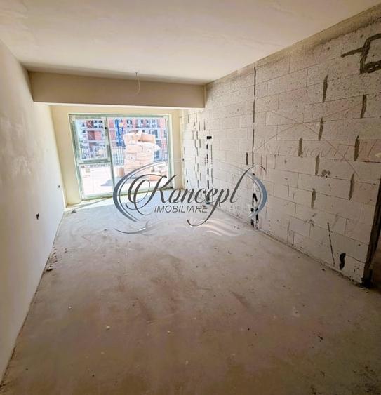 Apartament cu 2 camere semidecomandat în Sopor