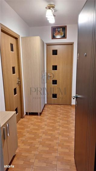 COMPLEX STUDENTESC - RENOVAT - 4 CAM - ET 1 - BLOC IZOLAT - 2 BAI - 2 - 4