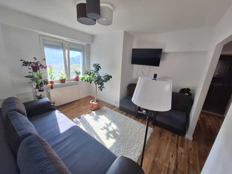 Apartament cu 2 camere decomandat în Central