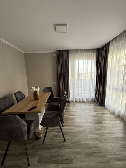 Apartament cu 2 camere decomandat în Central